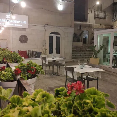 아파트 Taverna Garibaldi Casa Lucia *